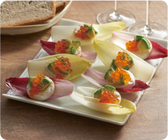 チコリボートのチーズサラダ