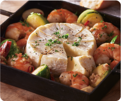 カマンベールと海老のアヒージョ